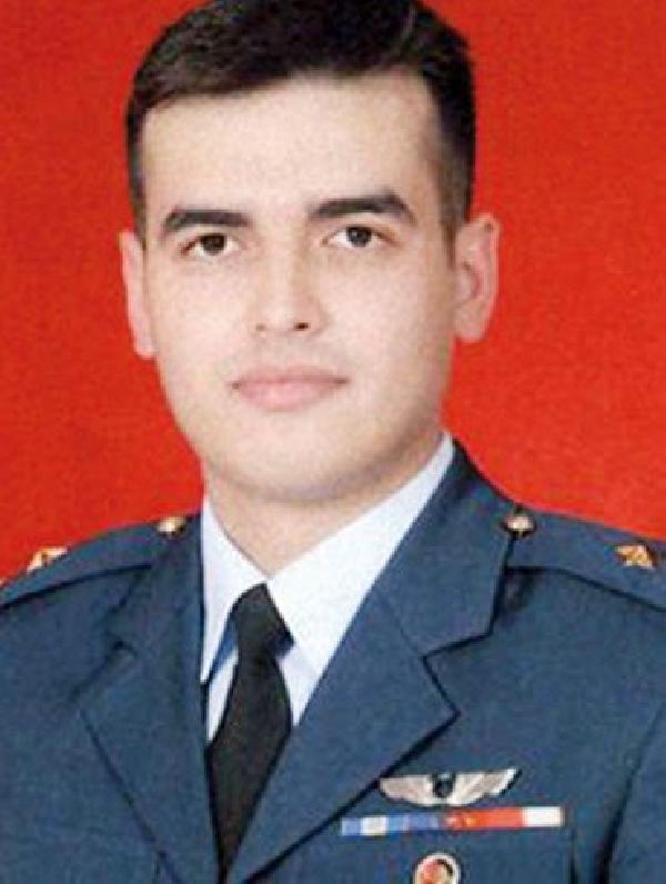 Şehit Pilot Üsteğmen'in Adı Sokakta Yaşayacak