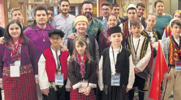 ‘Seksenler’de 23 Nisan sevinci