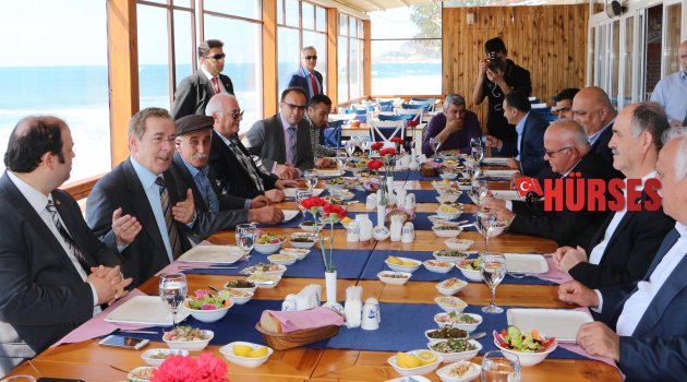 ŞENER: EVET DEMEK İÇİN  BİR TEK SEBEP YOK