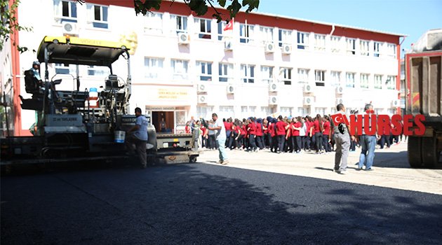 Serik’te liseye asfalt çalışması