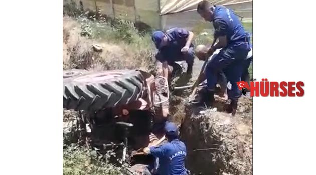 Sıkışan sürücüyü kürekle kurtardılar