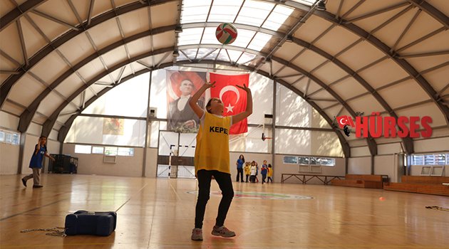 SIRA VOLEYBOLA GELDİ