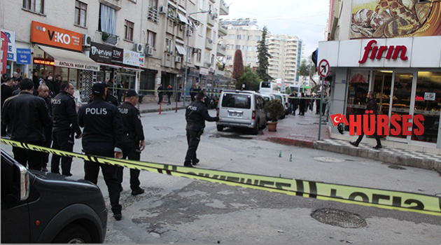 Sokak ortasında  kavga edenler gözaltında