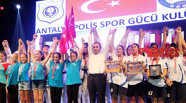 SOKAKLAR BOŞ KALMIYOR