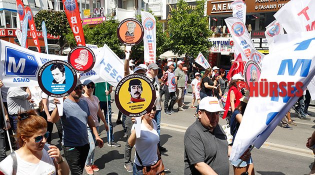Şölen havasında 1 Mayıs kutlaması