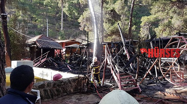 Sosyete pazarı küle döndü