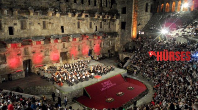 SPARTAKÜS ASPENDOS'TA
