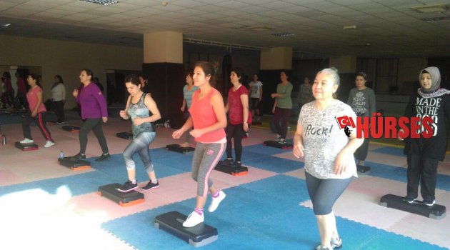 STEP, AEROBİK KURSLARINA YOĞUN İLGİ