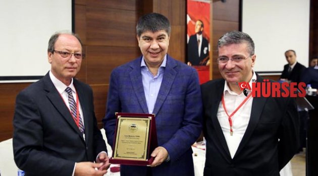TARİHİNİ BİLMEYEN KİMLİĞİNİ KAYBEDER