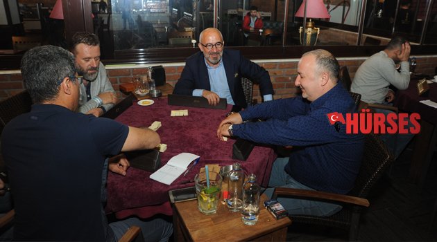 TAŞ OKEY OYNADILAR