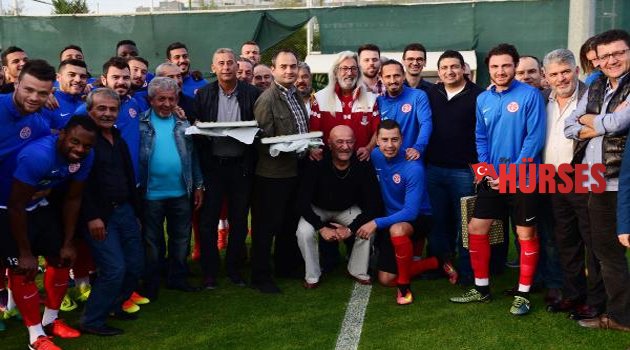 'TECAVÜZCÜ COŞKUN'DAN ANTALYASPOR'A BAKLAVA DOPİNGİ