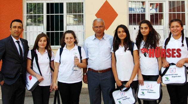 TEKELİ ORTAOKULU'NA MANSİYON ÖDÜLÜ