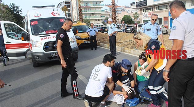 Ticari taksi çocuğa çarptı