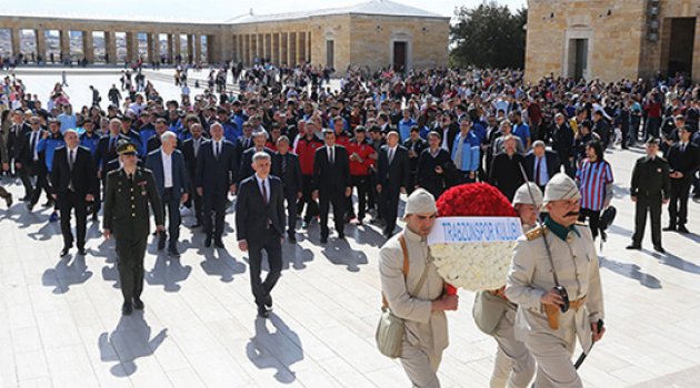 Trabzonspor'dan Anıtkabir'e ziyaret!