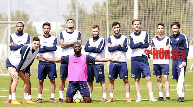 Tribünleri dolduralım