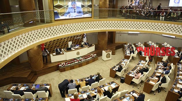 Başkan Menderes Türel’in faaliyetleri ibra edildi