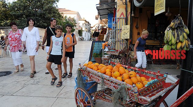 Turist Kaleiçi’ne gelmiyor