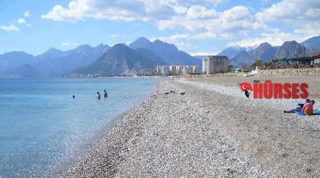 TURİZM’DE RAKAMLAR YİNE ÜZDÜ