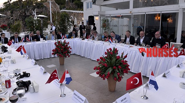 TURİZMCİLER ANTALYA'DA