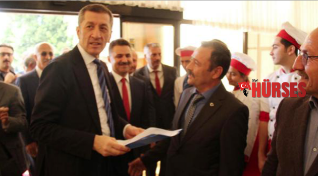 Türk Eğitim-Sen'den  Bakan Selçuk'a dosya