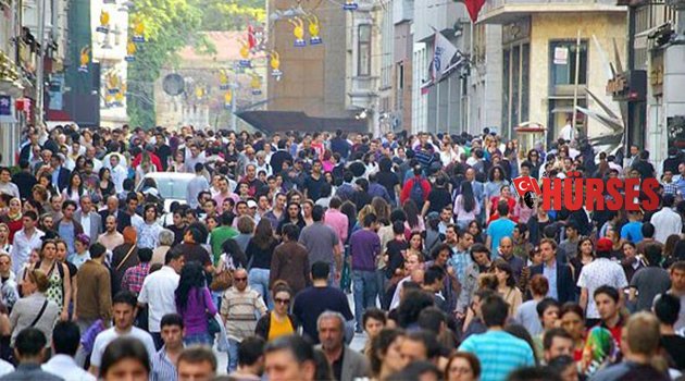 TÜRK HALKI, 2014'E GÖRE DAHA 'MUTLU'