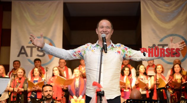 TÜRK MÜZİĞİ GÜNLERİ’NDE SÜMER EZGÜ SÜRPRİZİ