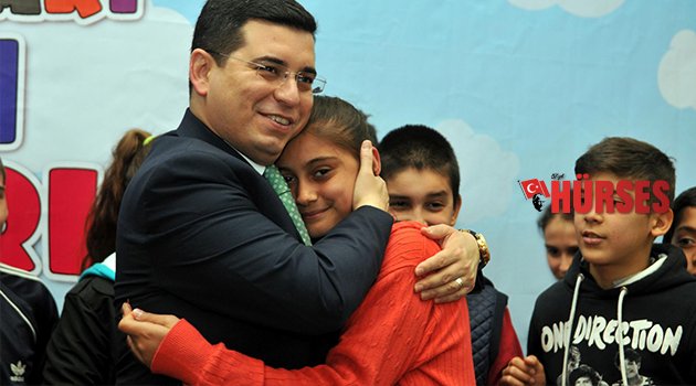 TÜTÜNCÜ ÖĞRENCİLERE NEDEN BAŞKAN OLDUĞUNU ANLATTI