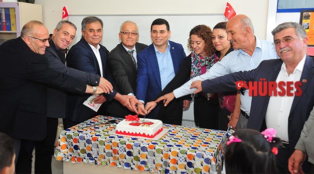 TÜTÜNCÜ ÖĞRETMENLER GÜNÜ'NÜ KUTLADI