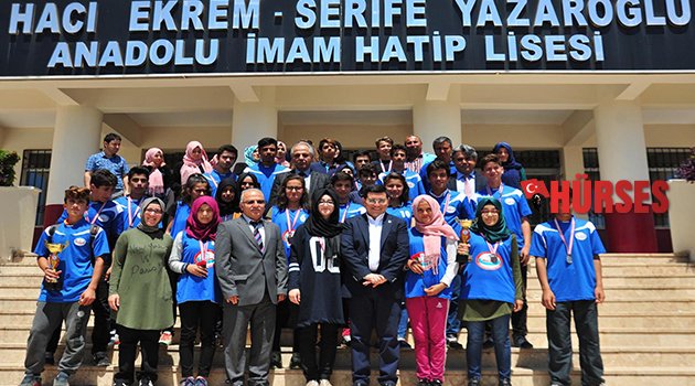 TÜTÜNCÜ'DEN LİSELİLERE ZİYARET