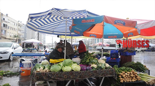 ÜÇ YILDIR KAPALI PAZAR BEKLİYORLAR