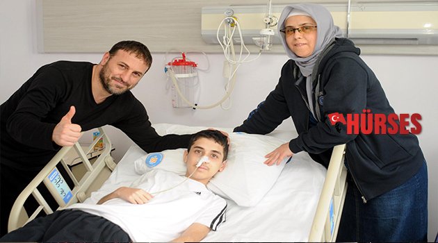 UÇURTMA KUYRUĞU GİBİ KESİLEREK BAĞIRSAĞI İKİ KATINA UZATILDI