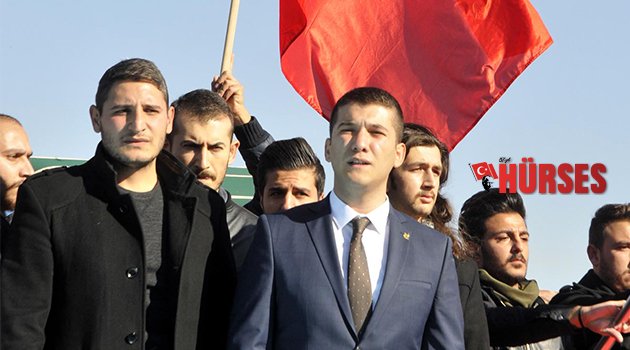 ÜLKÜCÜLER TERÖRE TEPKİ İÇİN YÜRÜDÜ