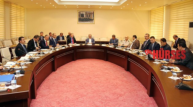 ÜNİVERSİTEDE GÜVENLİK  TEDBİRİ KONUŞULDU