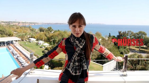 ÜNLÜ YILDIZ, TEKLİF GELİRSE TÜRKİYE'DE OYNAYACAK