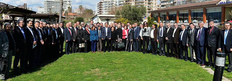 Uysal, Rakip Parti Adaylarını Davet Etti