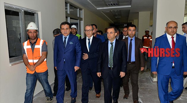 VALİ TÜRKER HASTANELERİ GEZDİ