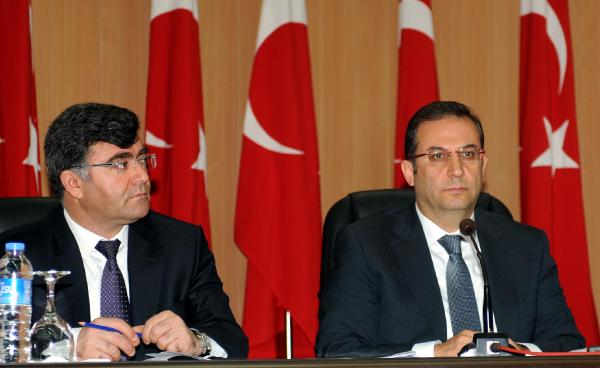 'Siyaset Yapmayın' Talimatı