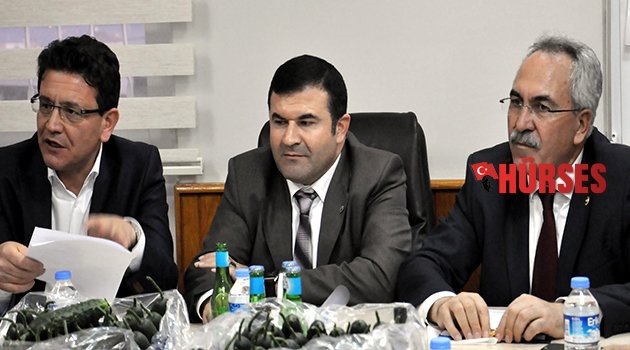 VEKİLLER HAL ESNAFIYLA RUSYA KRİZİNİ KONUŞTU