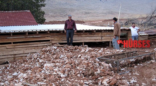 YARIM SAATLİK SAĞANAK SELE NEDEN OLDU