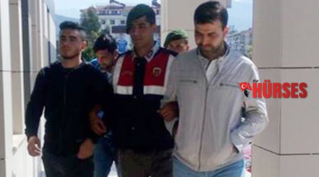 YOL KONTROLÜNDE 3 ŞÜPHELİ YAKALANDI