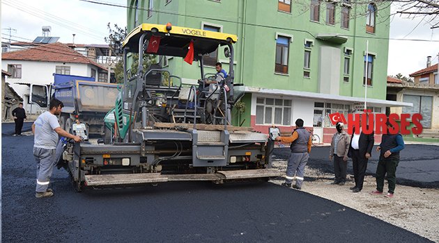 YOLLAR YENİLENİYOR
