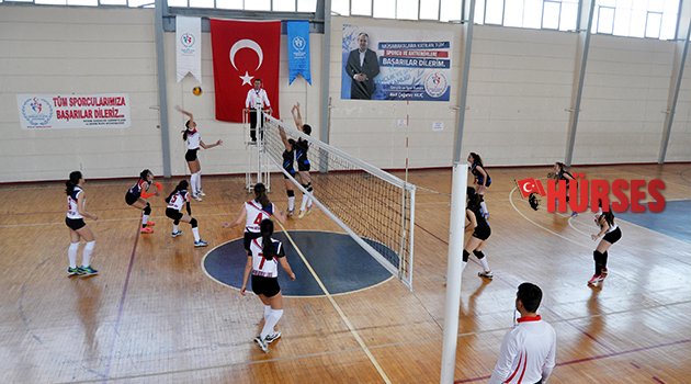 YÜKSELİŞ'İN KIZLARI KAZANDI