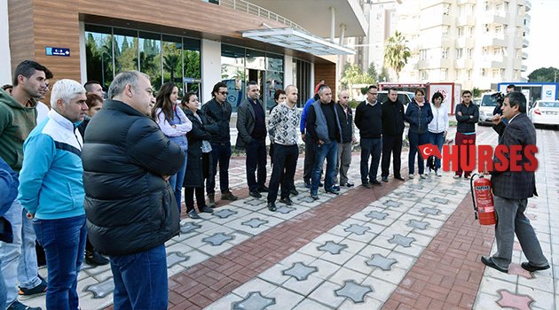 YÜZME HAVUZUNDA YANGIN TATBİKATI
