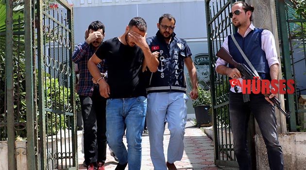 Zanlıyı ‘deri şapka’ yakalattı