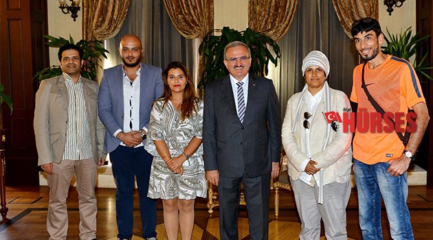 ZENGİN TURİSTE DİKKAT ÇEKTİ