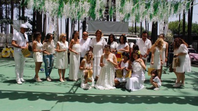 20 Yıla Yakışır Elma Şekeri’nin Renkli Kutlaması