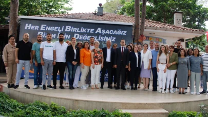 Engelsiz Kafe’de Ümit Uysal’dan “Türkiye Bizim” Vurgusu