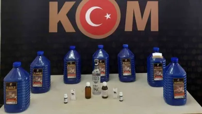 Burdur’da binlerce kaçak ürün ele geçirildi