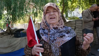 Yolu kesip, Sumud filosuna saldırıyı protesto etti