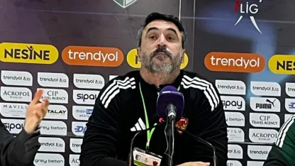 Hugo Almeida: "Üçüncü kez oluyor ama taraftarlarımızdan özür diliyorum"